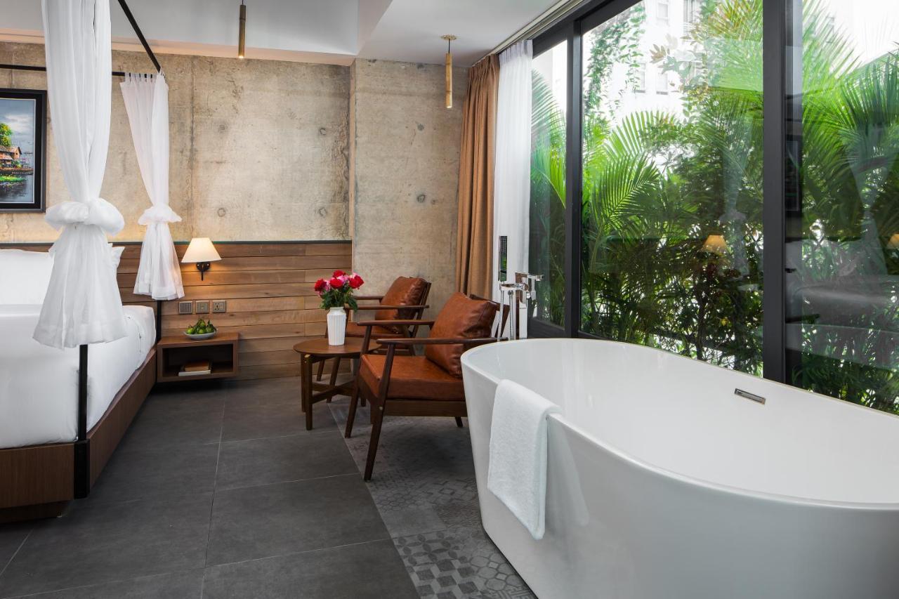 Cest La Vie Boutique Hotel Phnom Penh Exterior photo