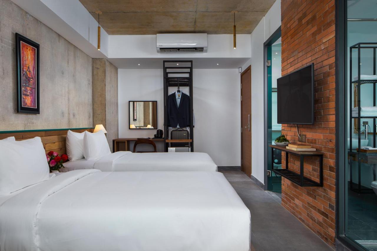 Cest La Vie Boutique Hotel Phnom Penh Exterior photo